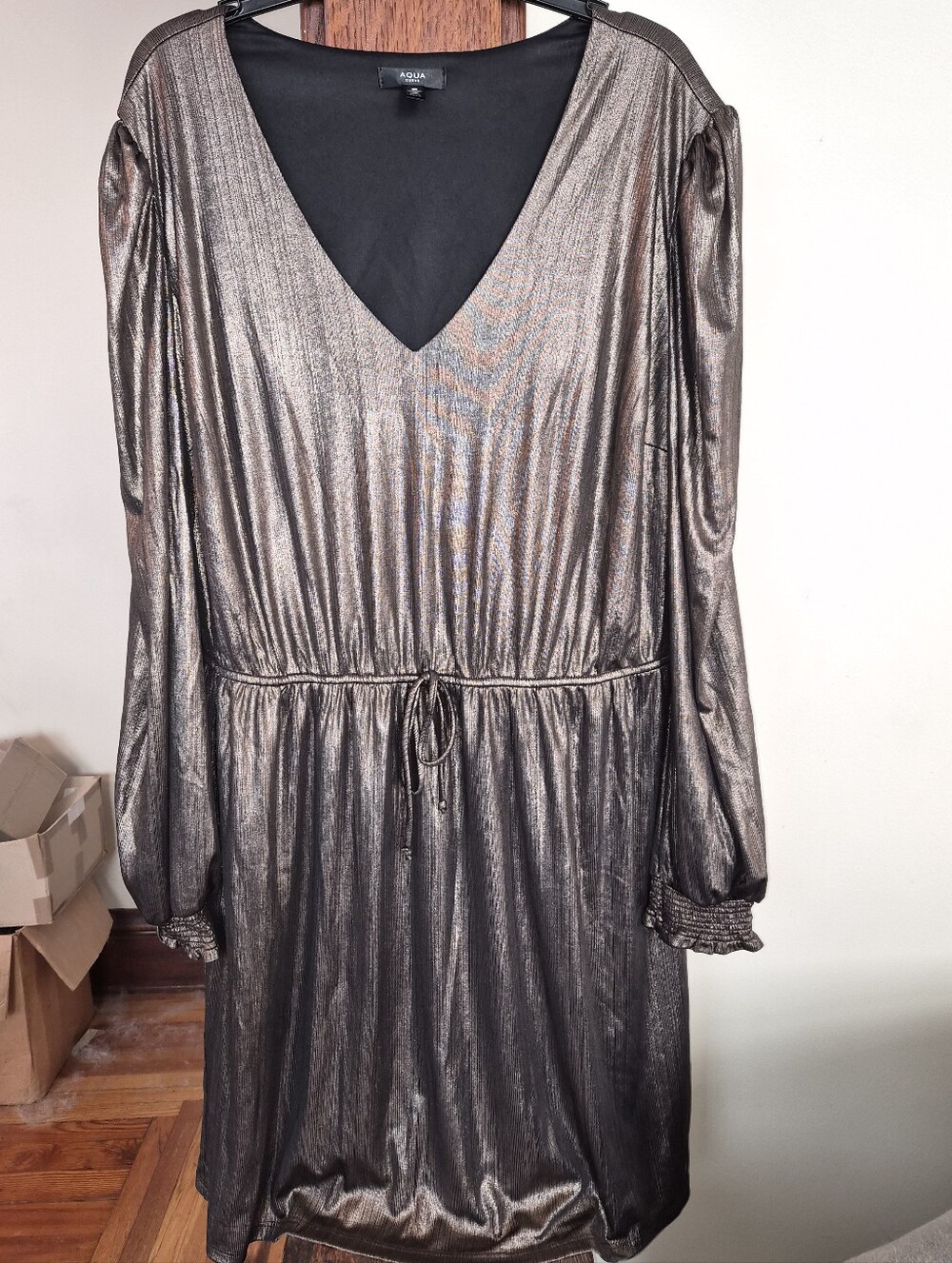 AQUA Curve gold metallic long sleeve cinch tie waist mini dress, size 2X